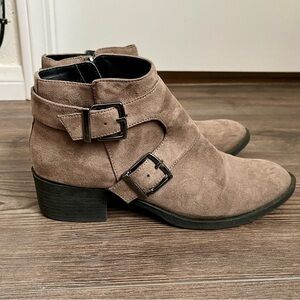 Reaction Kenneth Cole boots
